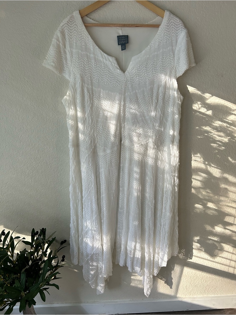 Olive Grove Evening | Rabbit Rabbit Rabbit Ivory Textured Dress - Picture 2 of 7
